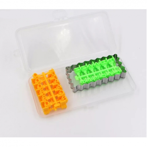 SZÁM ÉS BETŰ KEKSZFELIRATOZÓ DOBOZBAN