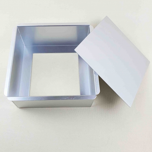 KIVEHETŐ ALJÚ SÜTŐFORMA  NÉGYSZÖG 15 CM - M6